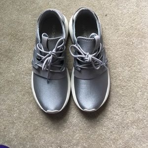 SILVER TUBULAR ADIDAS 💕